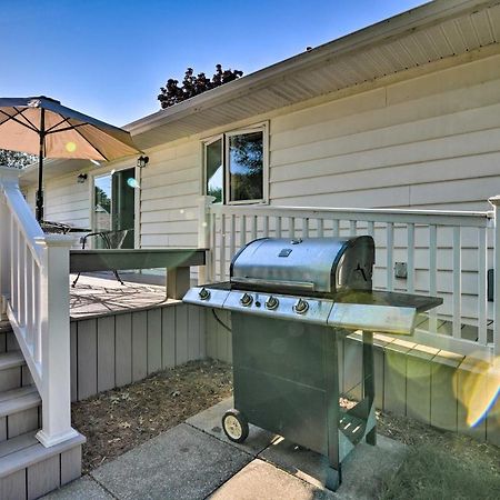East Tawas Lake Huron House With Grill And Beach Access! מראה חיצוני תמונה