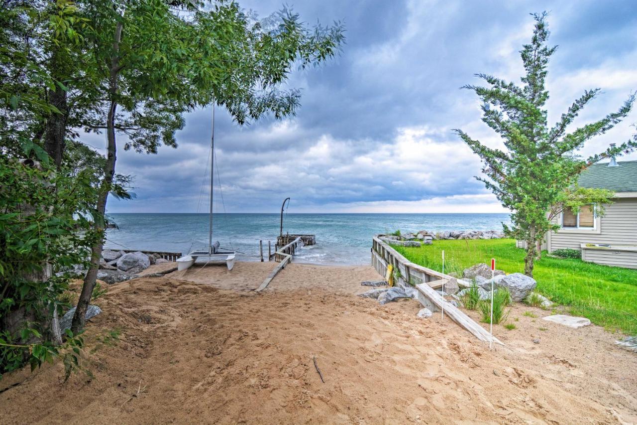 East Tawas Lake Huron House With Grill And Beach Access! מראה חיצוני תמונה